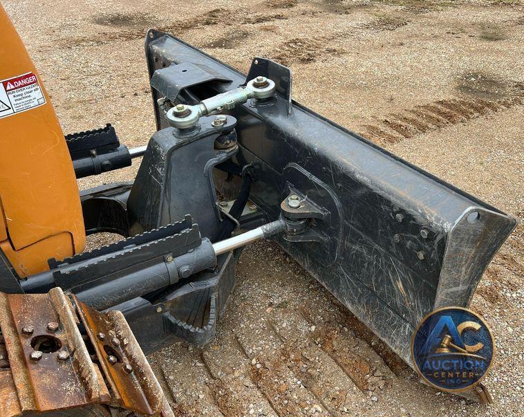 2020 Case 650M LT  dozer