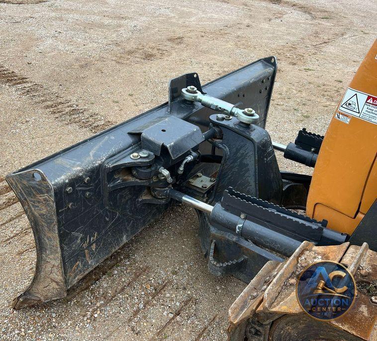 2020 Case 650M LT  dozer