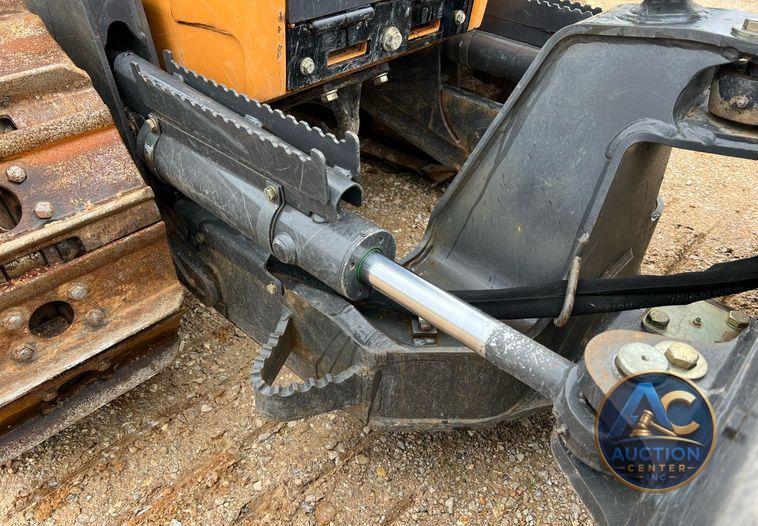 2020 Case 650M LT  dozer