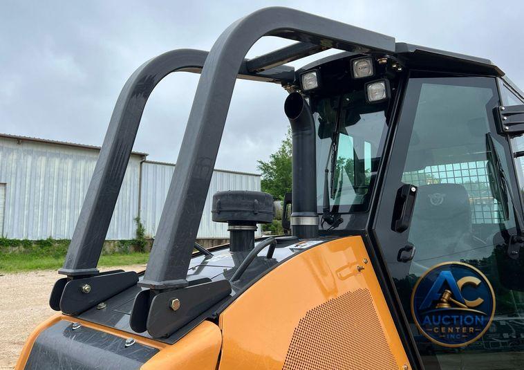 2020 Case 650M LT  dozer