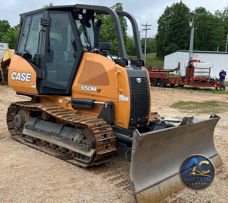 2020 Case 650M LT  dozer