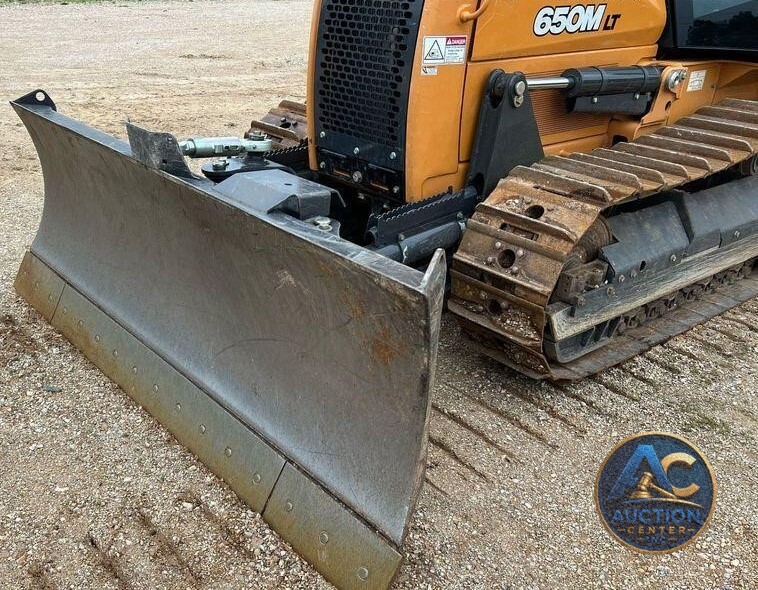 2020 Case 650M LT  dozer