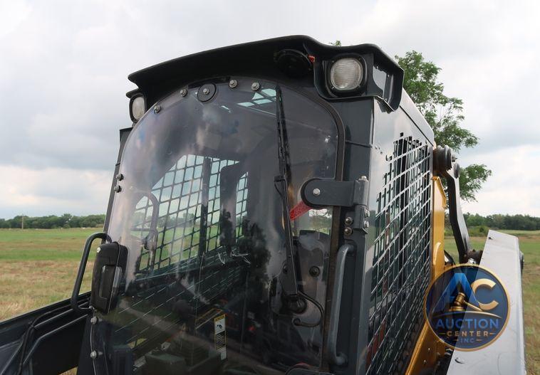 2018 John Deere 333G skid steer