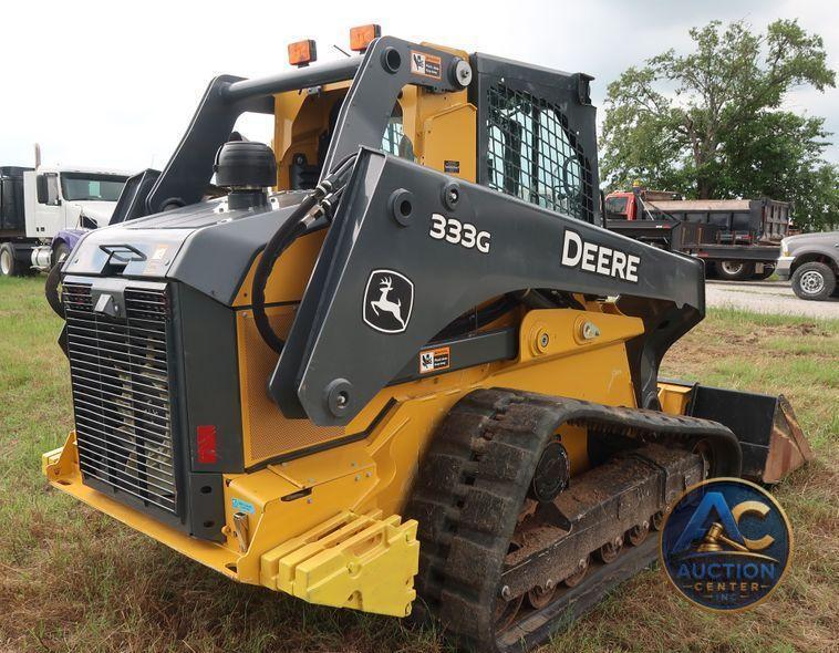 2018 John Deere 333G skid steer