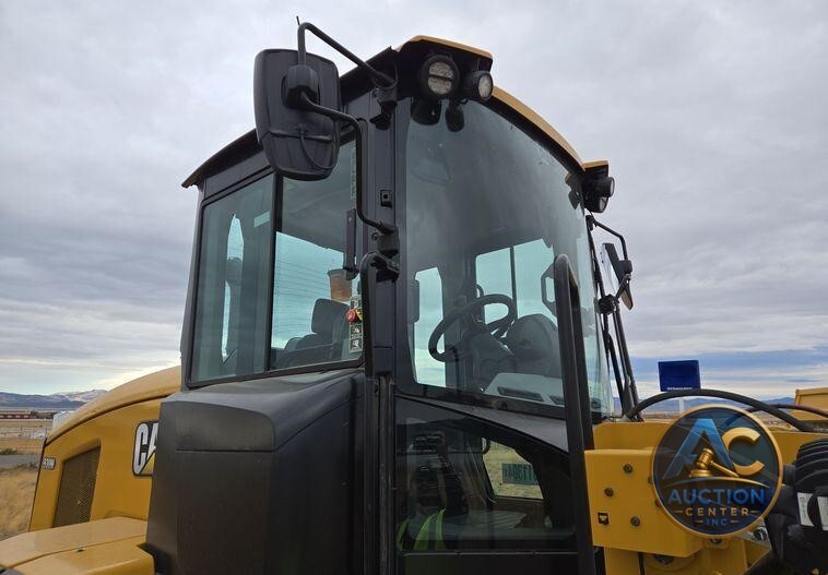 2023 Caterpillar 930M wheel loader