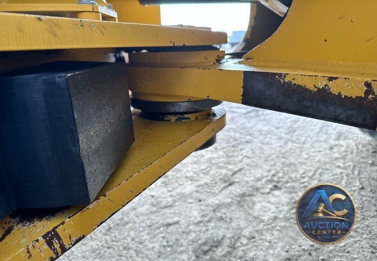 2016 John Deere 824K wheel loader