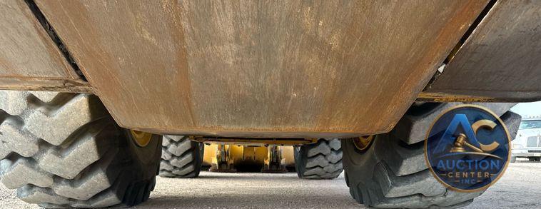 2016 John Deere 824K wheel loader