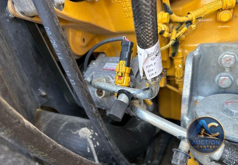 2016 John Deere 824K wheel loader