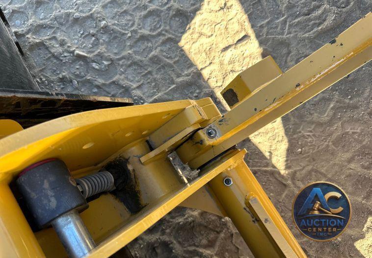 2023 Caterpillar 908  wheel loader