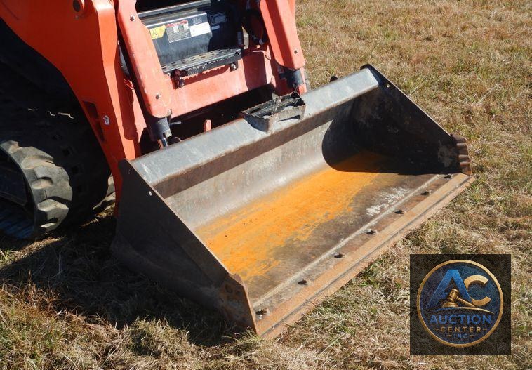 2018 Kubota SVL95-2S skid steer