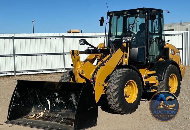 2022 Caterpillar 908M wheel loader