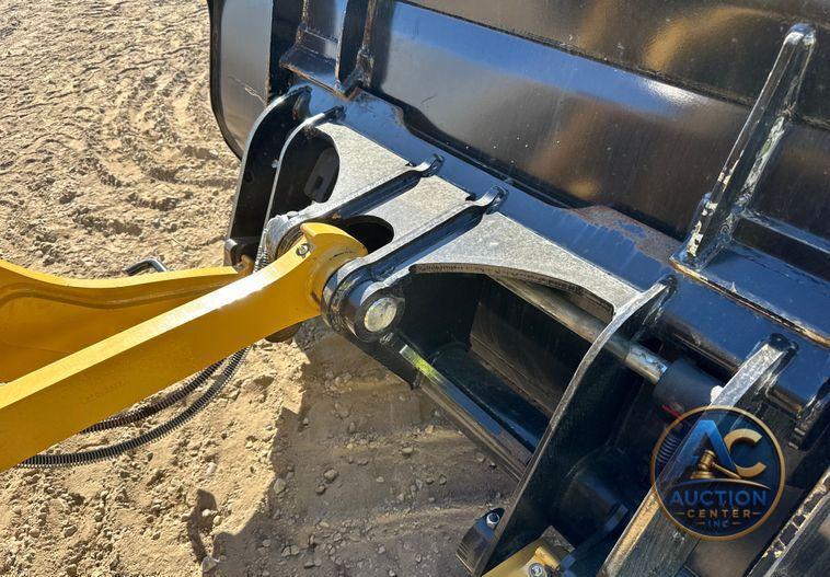 2022 Caterpillar 908M wheel loader