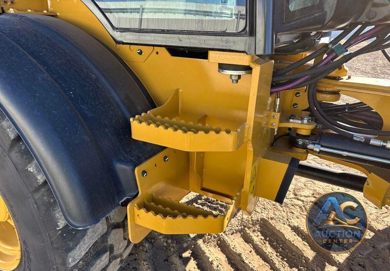 2022 Caterpillar 908M wheel loader
