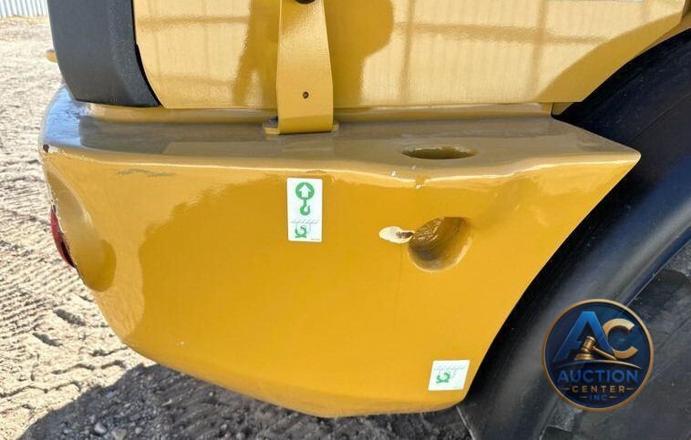 2022 Caterpillar 908M wheel loader