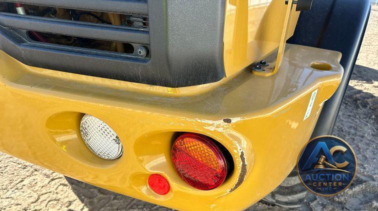 2022 Caterpillar 908M wheel loader