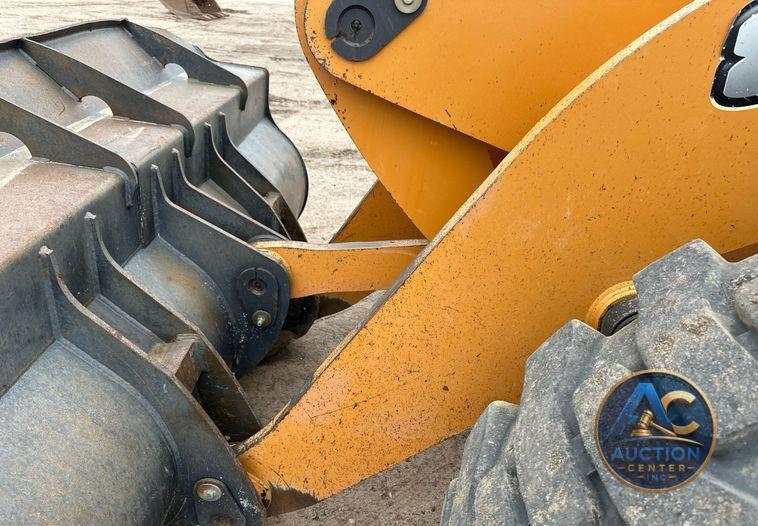2013 Case 821F wheel loader