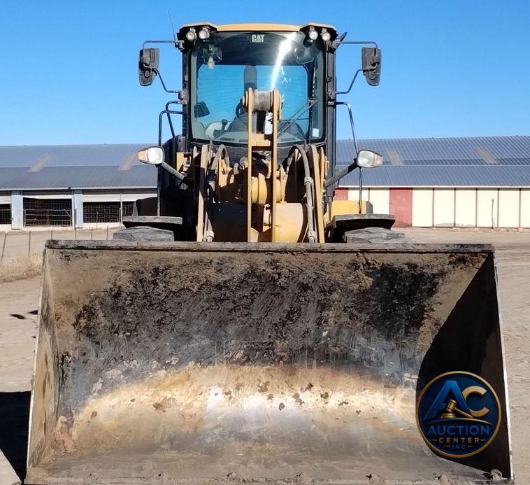 2020 Caterpillar 926M high lift wheel loader