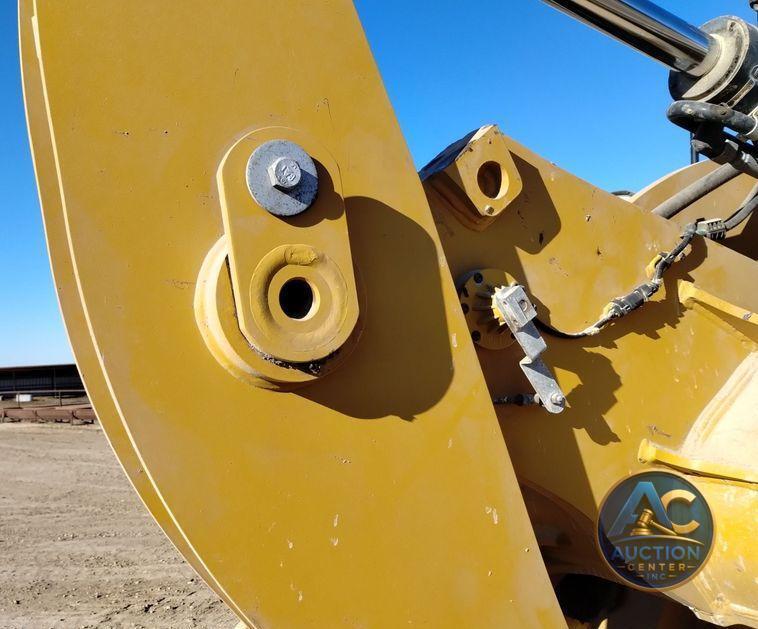 2020 Caterpillar 926M high lift wheel loader