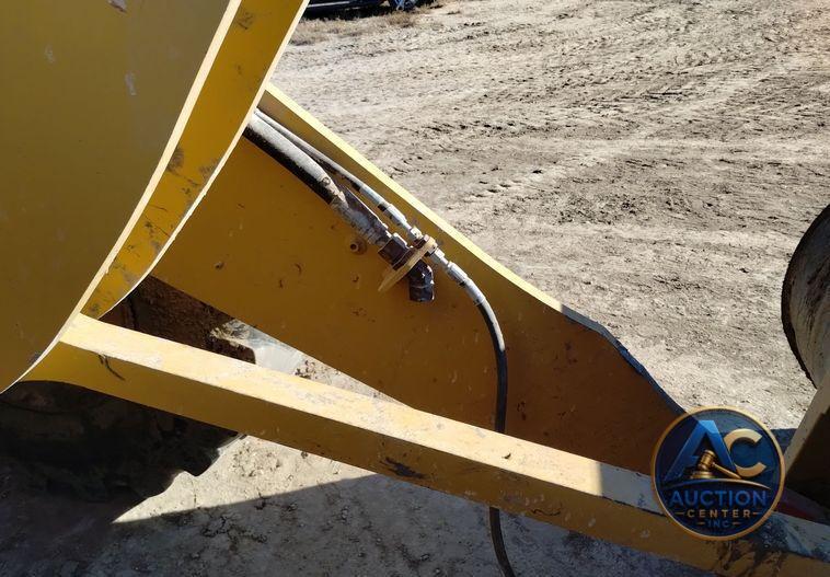 2020 Caterpillar 926M high lift wheel loader