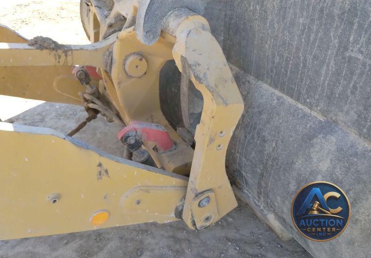 2020 Caterpillar 926M high lift wheel loader