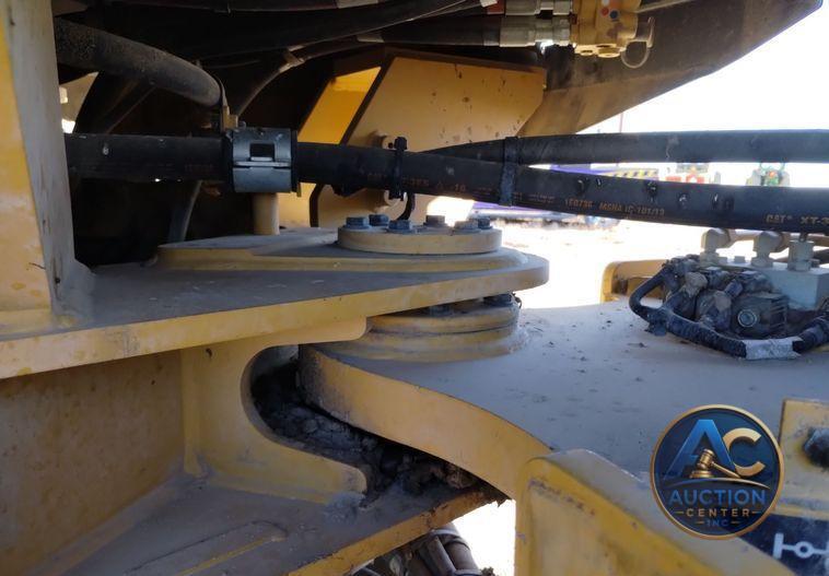 2020 Caterpillar 926M high lift wheel loader