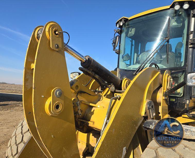 2015 Caterpillar  926M wheel loader