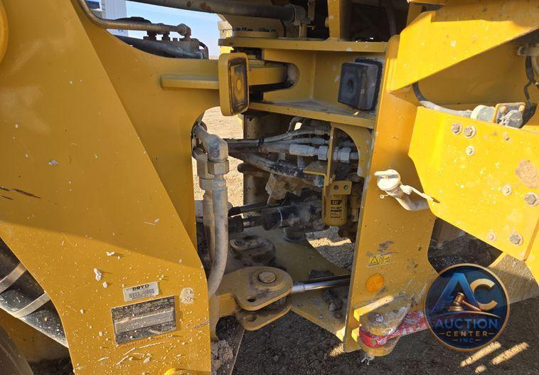 2015 Caterpillar  926M wheel loader