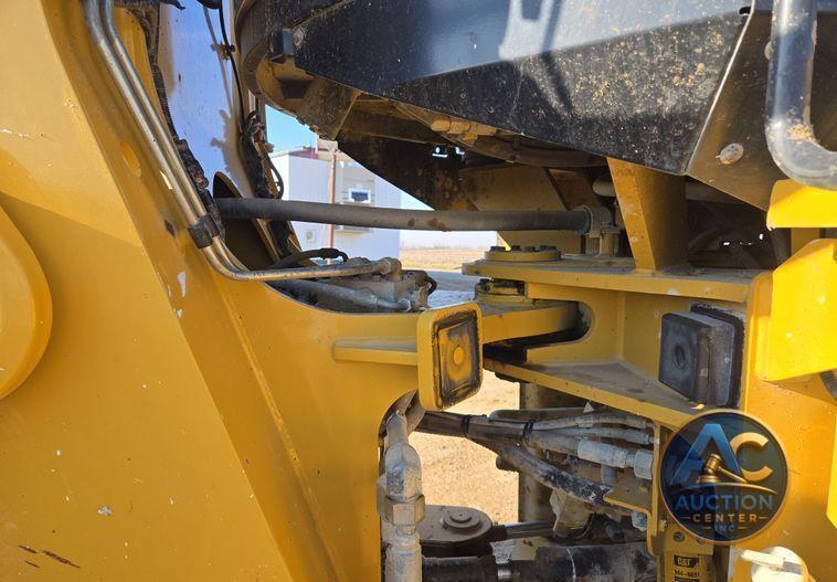 2015 Caterpillar  926M wheel loader