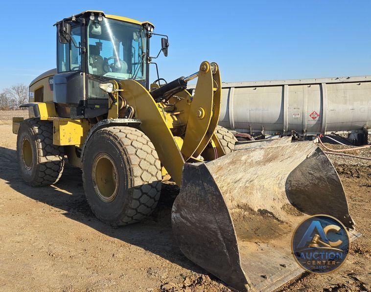 2015 Caterpillar  926M wheel loader