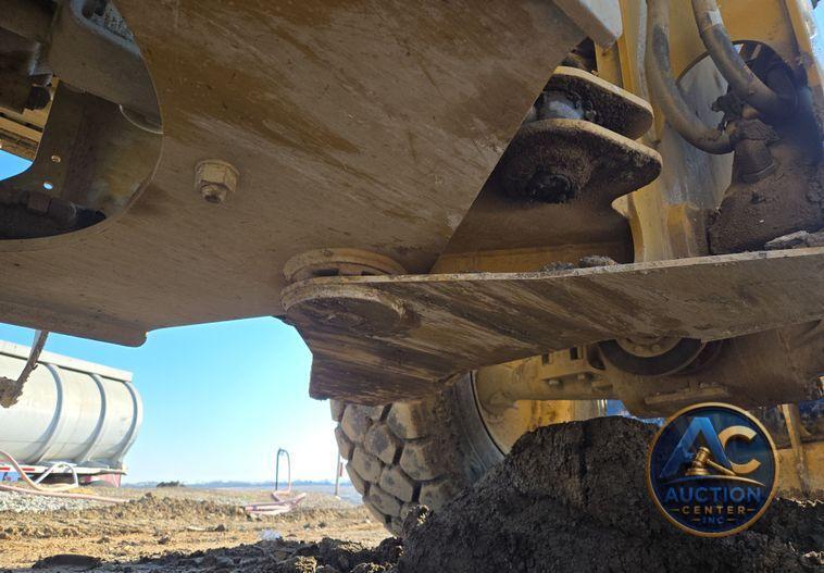 2015 Caterpillar  926M wheel loader