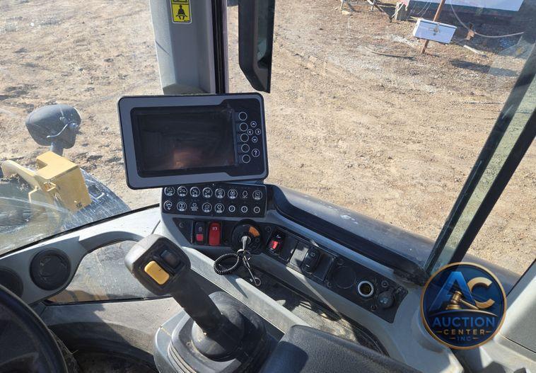 2015 Caterpillar  926M wheel loader