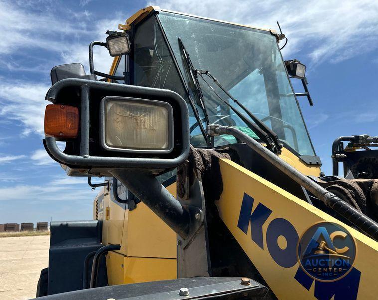 2014 Komatsu  WA270-7 wheel loader
