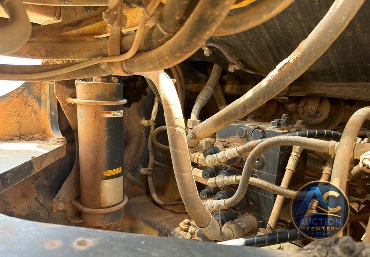 2014 Komatsu  WA270-7 wheel loader