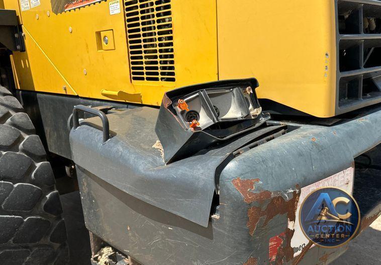 2014 Komatsu  WA270-7 wheel loader