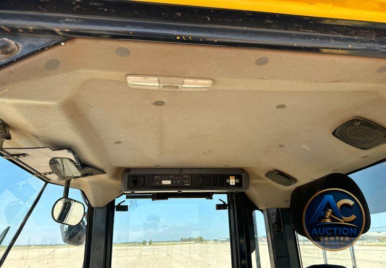 2014 Komatsu  WA270-7 wheel loader