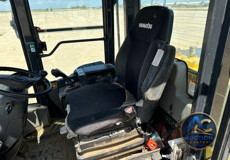 2014 Komatsu  WA270-7 wheel loader