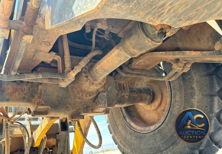 2014 Komatsu  WA270-7 wheel loader
