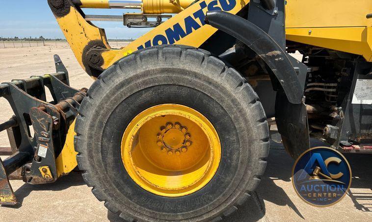 2014 Komatsu  WA270-7 wheel loader