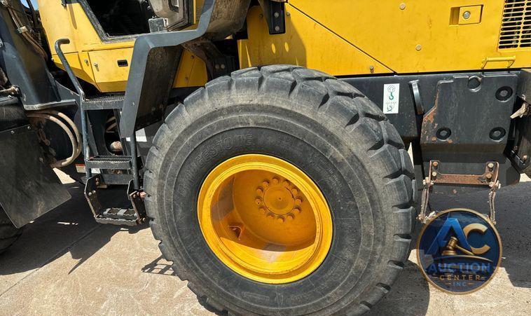 2014 Komatsu  WA270-7 wheel loader