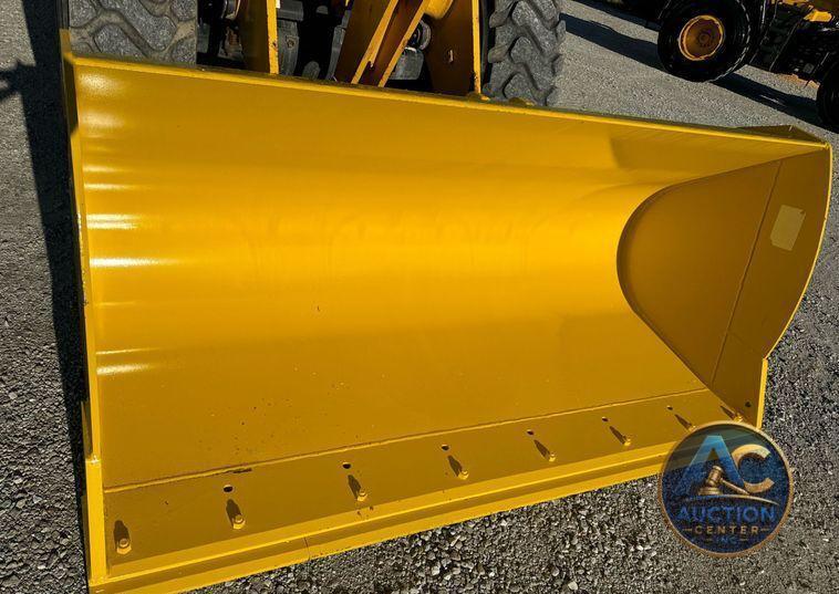 2021 Komatsu WA200-8 wheel loader