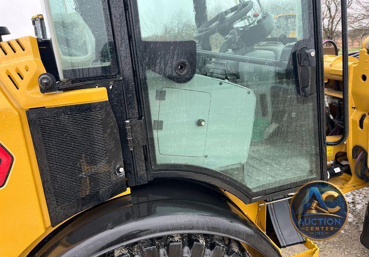 2022 Caterpillar  906M wheel loader