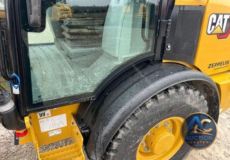 2022 Caterpillar  906M wheel loader