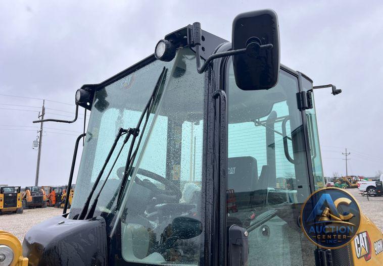 2022 Caterpillar  906M wheel loader