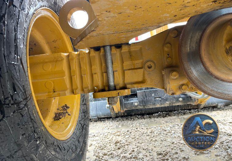 2022 Caterpillar  906M wheel loader