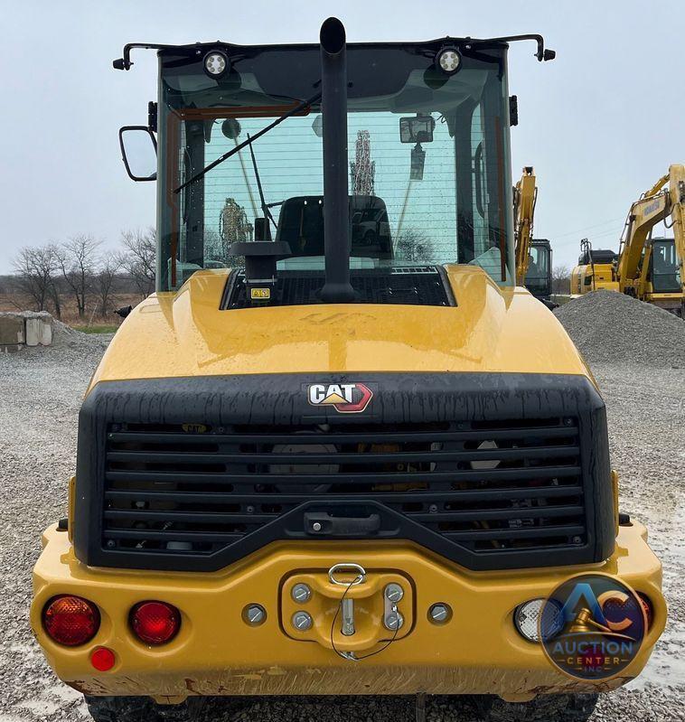 2022 Caterpillar  906M wheel loader