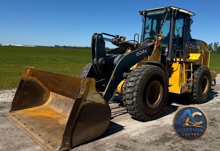 2014 John Deere 624K wheel loader