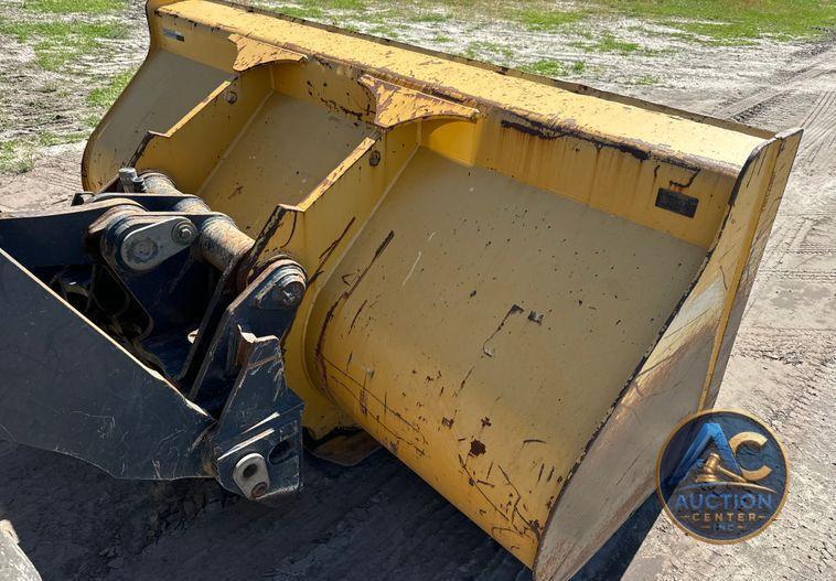 2014 John Deere 624K wheel loader