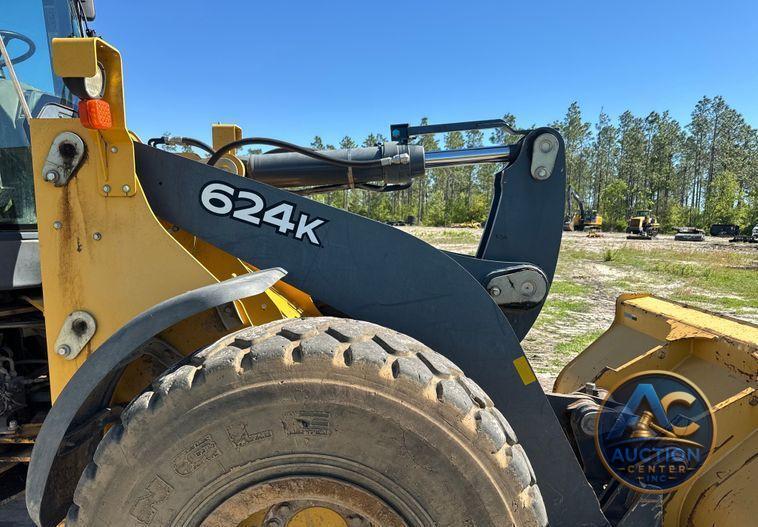 2014 John Deere 624K wheel loader