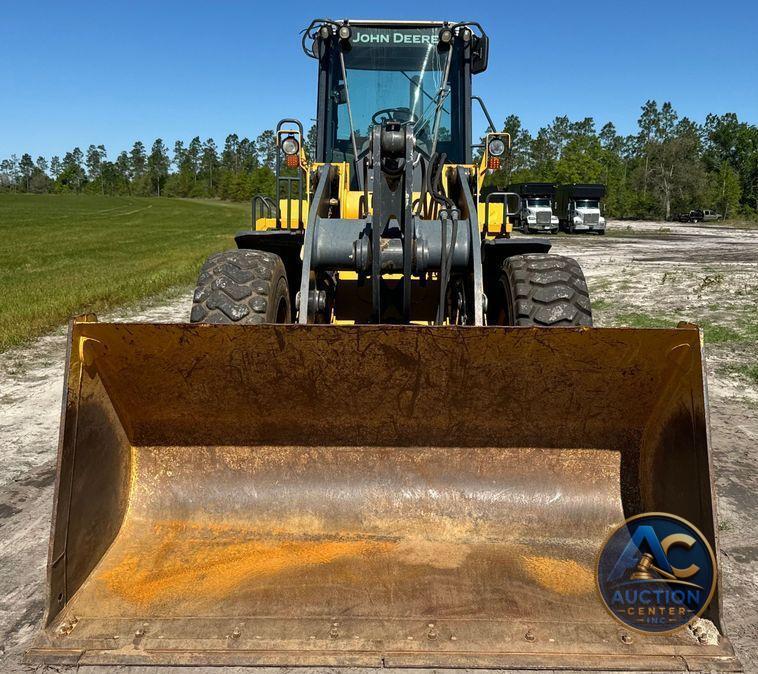 2014 John Deere 624K wheel loader