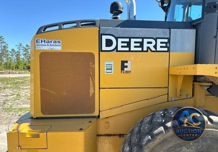 2014 John Deere 624K wheel loader